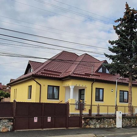 Yellow House ซีบิว ภายนอก รูปภาพ